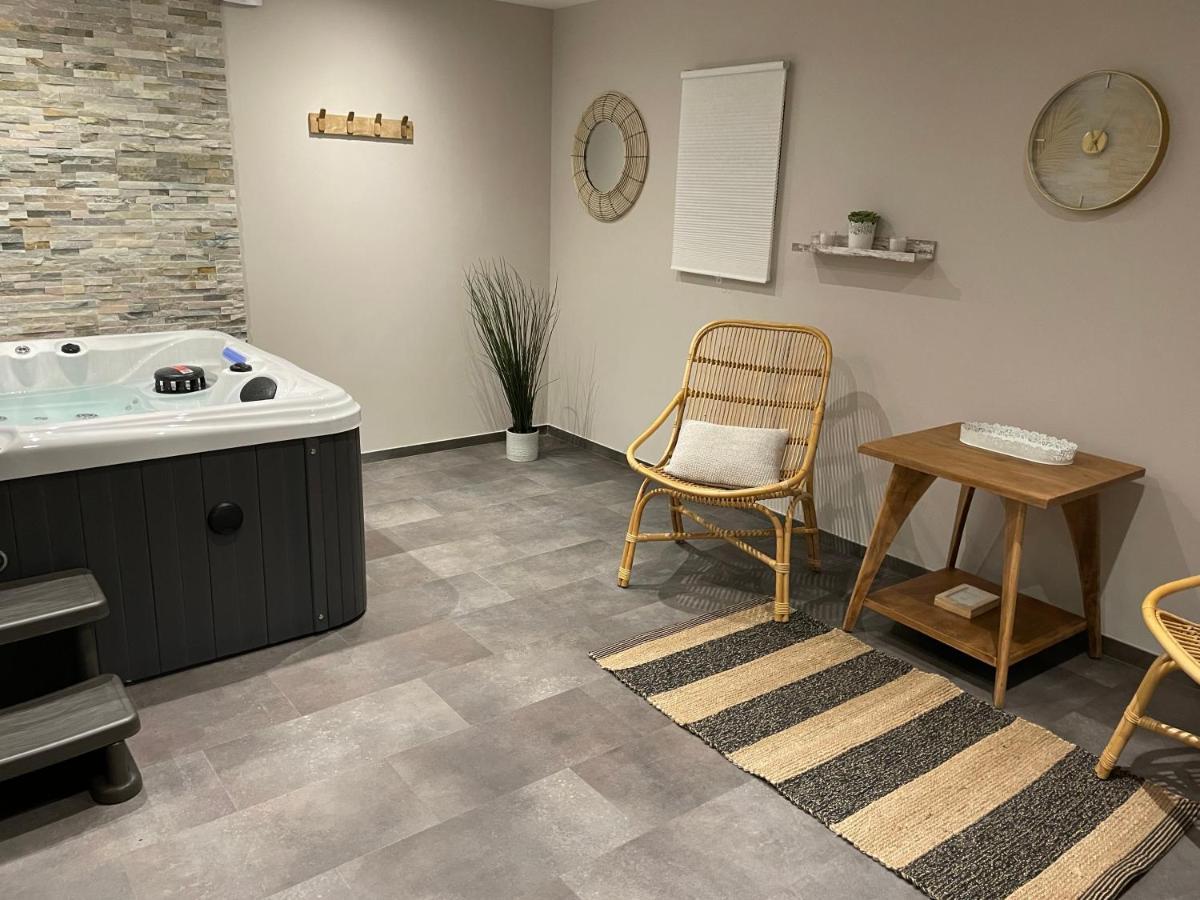 Chambres D Hotes Avec Piscine Et Spa La Foliere Saumur Villebernier Екстериор снимка